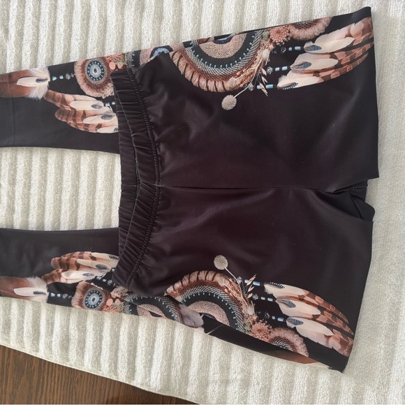 Sz S unbranded woman’s 3-D wolf, print, graphic pullover hoodie, and leggings - Picture 9 of 10